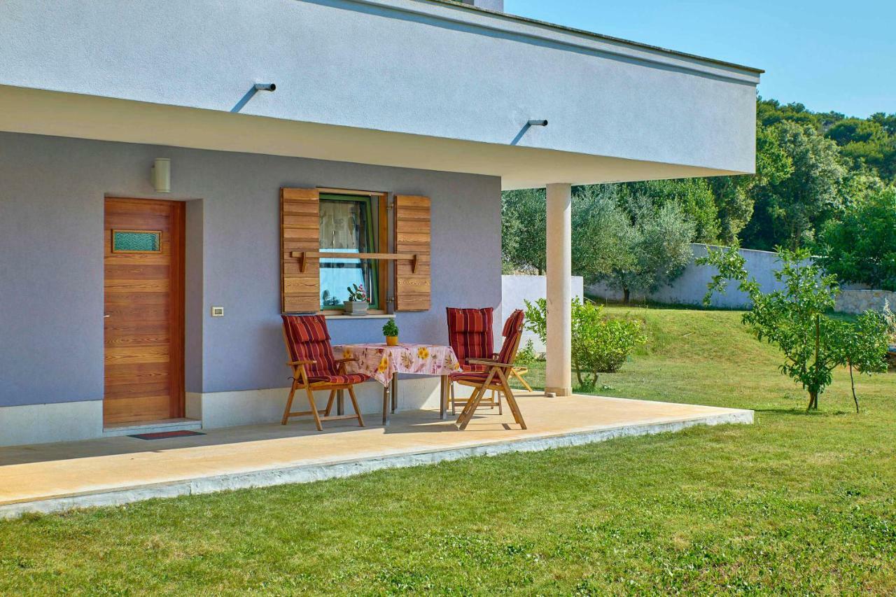 Villa Giardina Apartments Vinkuran Exterior photo