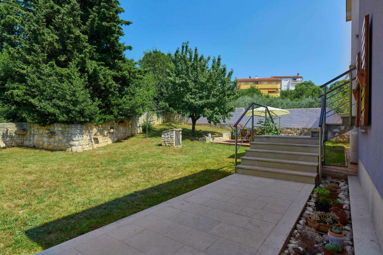 Villa Giardina Apartments Vinkuran Exterior photo